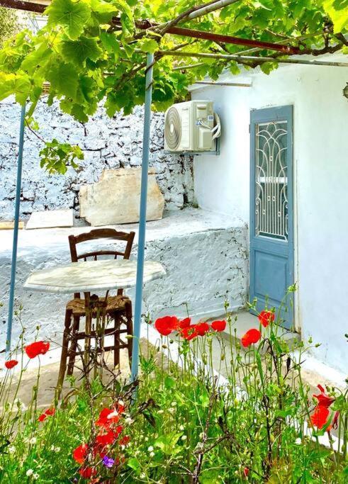Stylish Vathy Studio With Sea View Esterno foto