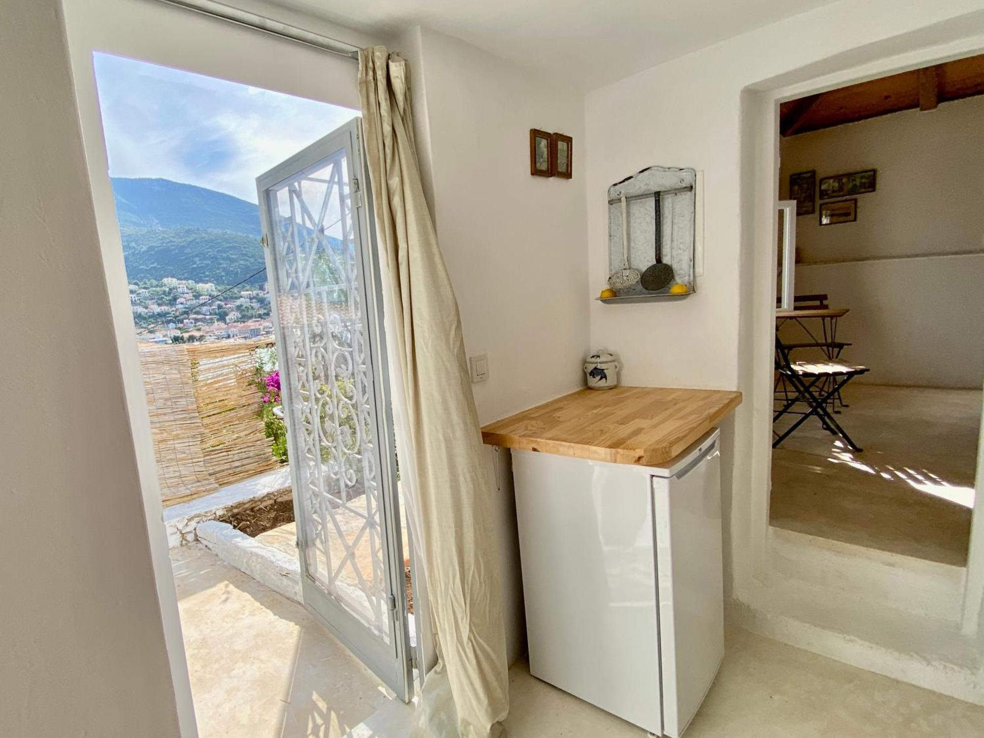 Stylish Vathy Studio With Sea View Esterno foto