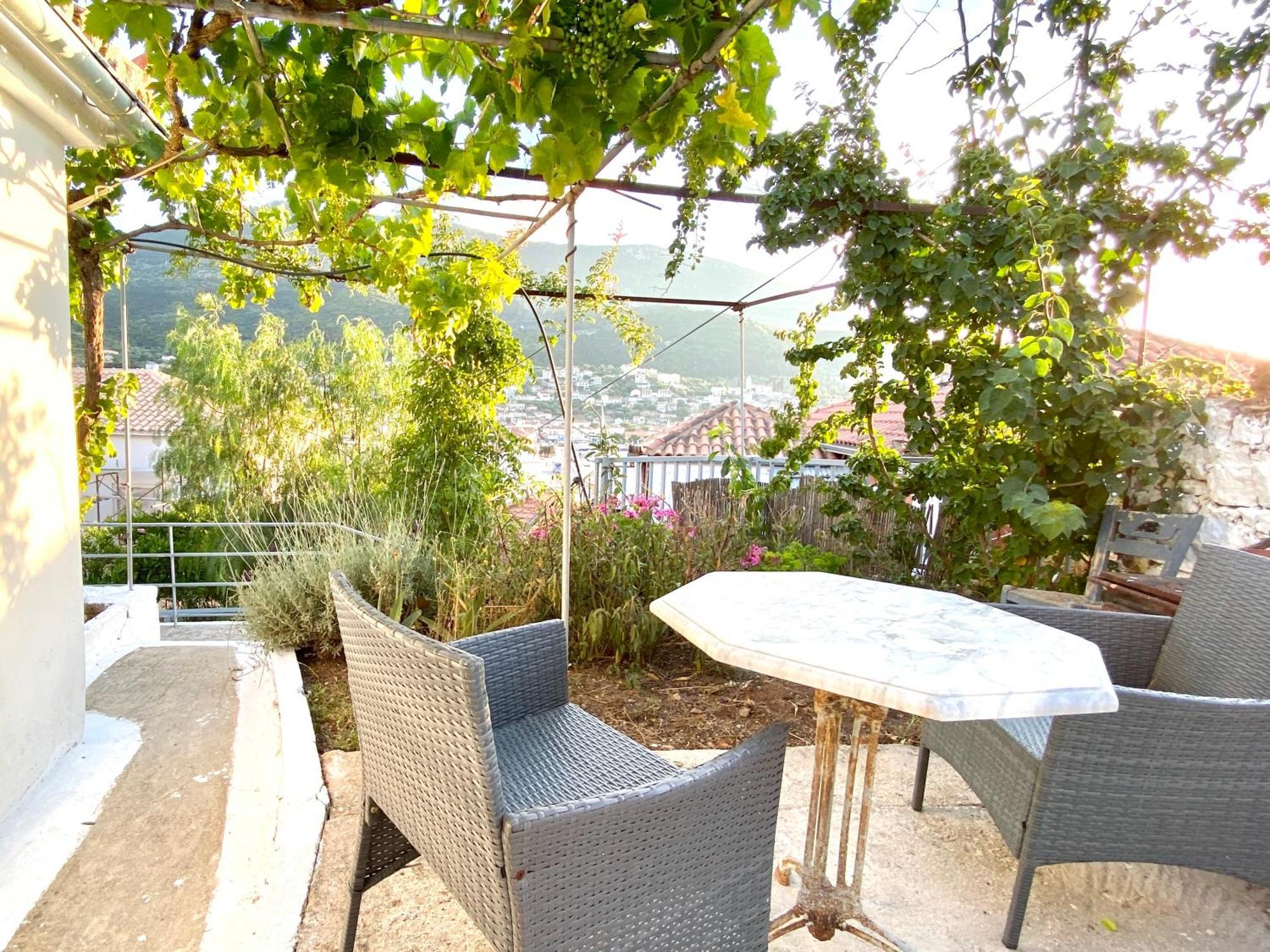 Stylish Vathy Studio With Sea View Esterno foto
