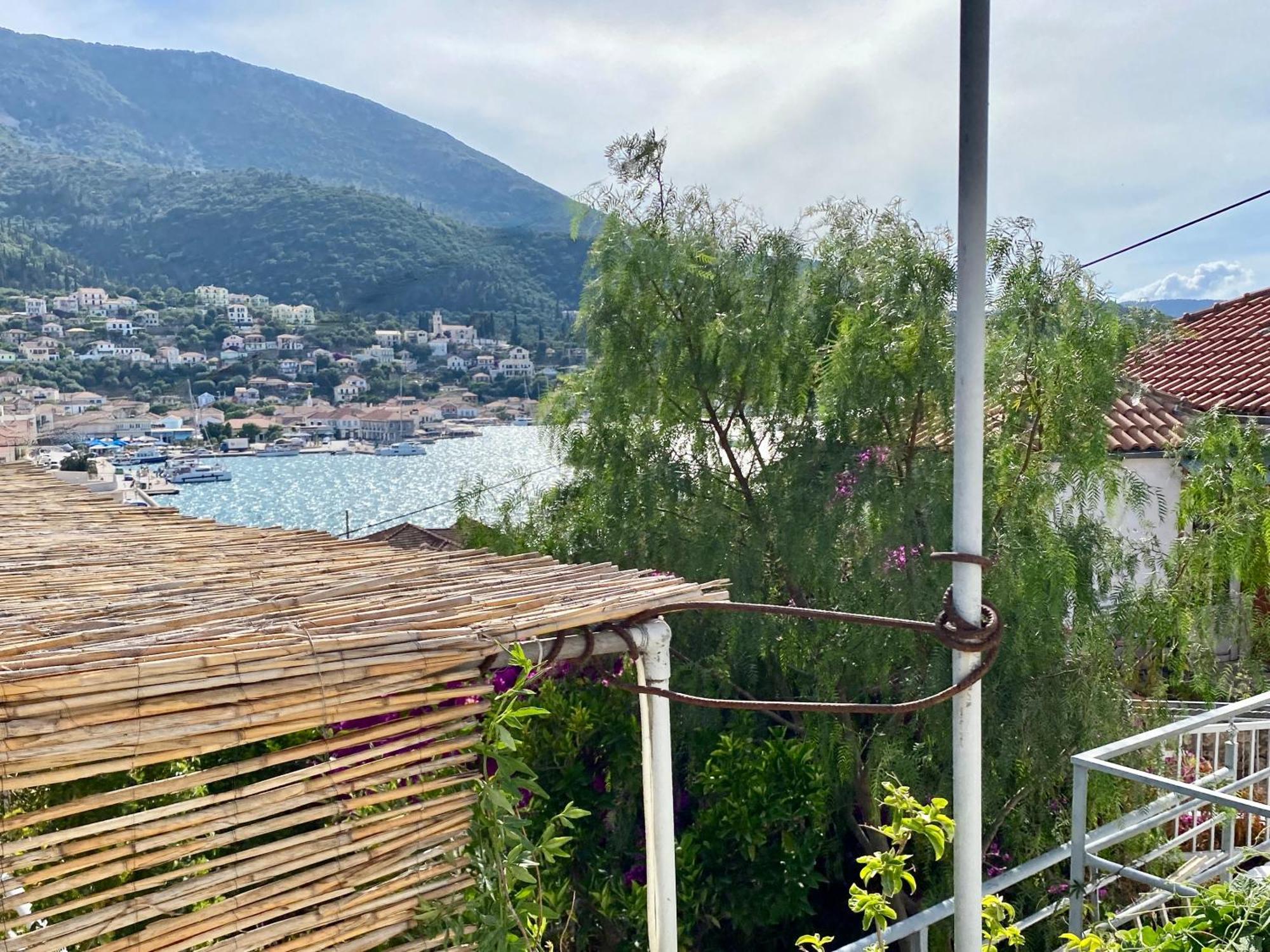Stylish Vathy Studio With Sea View Esterno foto